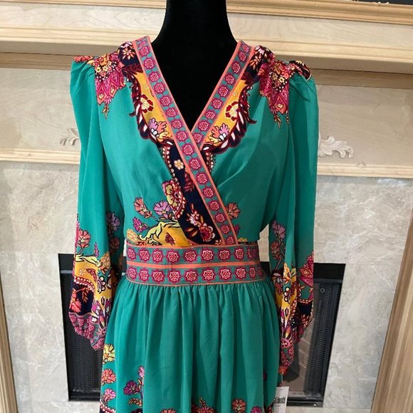 NWT Gorgeous Donna Morgan Green with vibrant colors of yellow,reds size 12 Dress - Picture 2 of 4